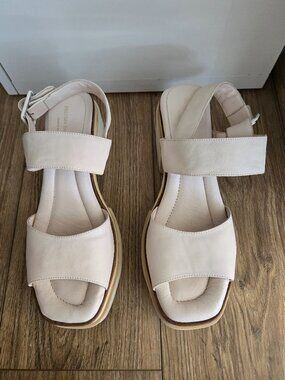 Paloma Barcelo Sandals